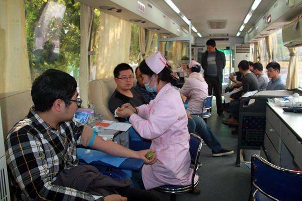 競爭惡劣，獻血車價格也不能成為搶奪市場的主要因素