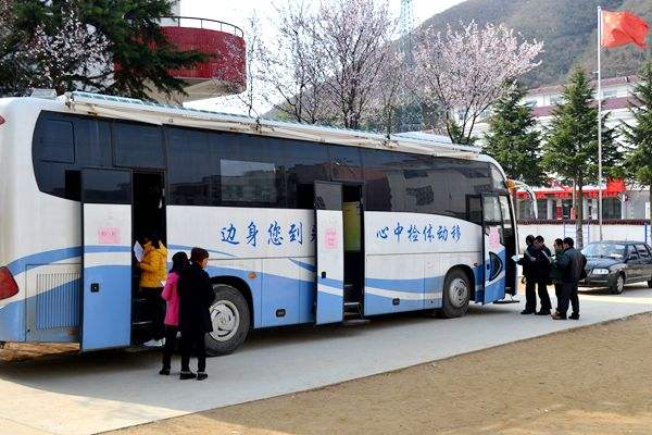 消費者與體檢車廠家簽訂購置合同時需要注意哪幾點？